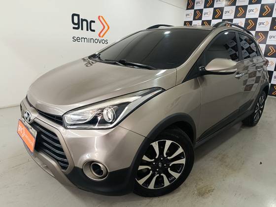 HYUNDAI HB20X 1.6 16V PREMIUM FLEX 4P AUTOMÁTICO HYUNDAI HB20X 1.6 16V PREMIUM FLEX 4P AUTOMÁTICO